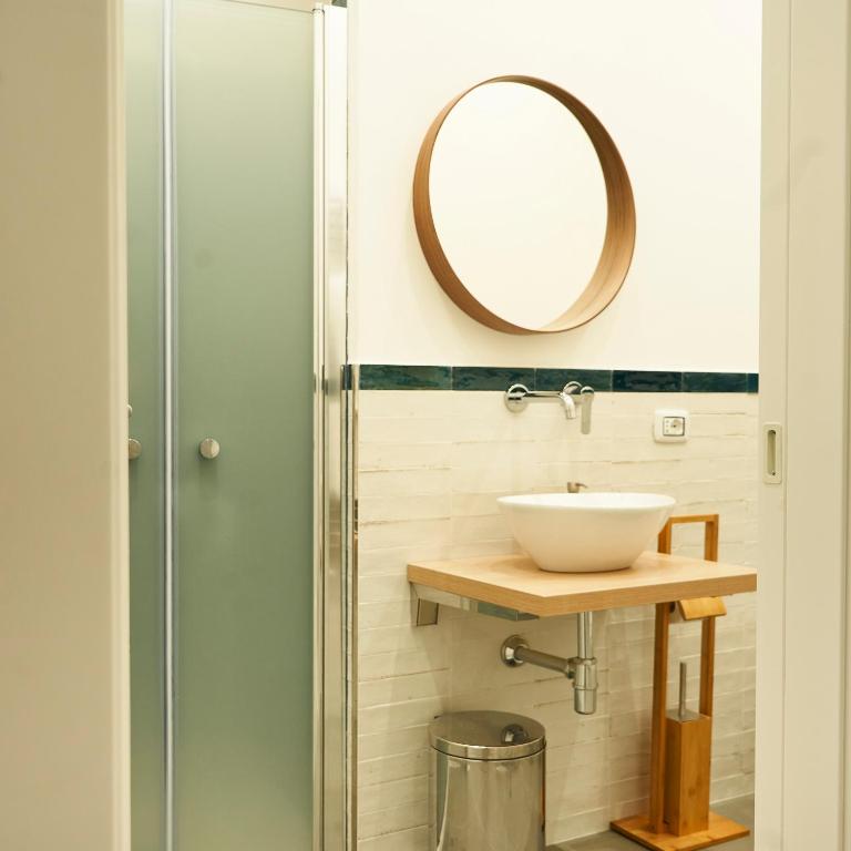 Ballarò Guest House - Camera Matrimoniale con Bagno Privato - 7
