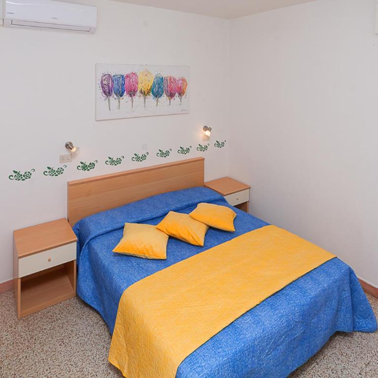 Hotel Amalfi & Dépendance - Camera Matrimoniale/Doppia con Letti Singoli con Balcone - 8