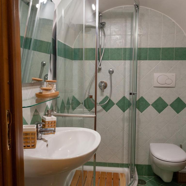 Agora Apartments -Friend's House Sorrento - Two-Bedroom Apartment - 13