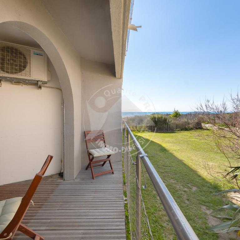 AS17563 - P2 Entièrement équipé accès mer direct avec parking privé - Apartamento con terraza - 1