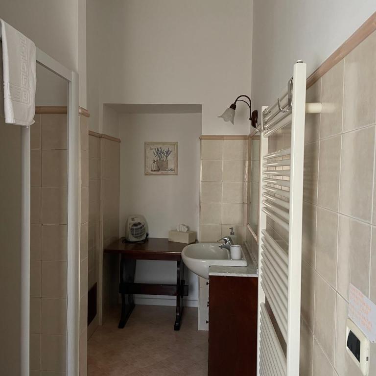 B&B Donna Luisa - Camera Matrimoniale con Bagno Privato - 3