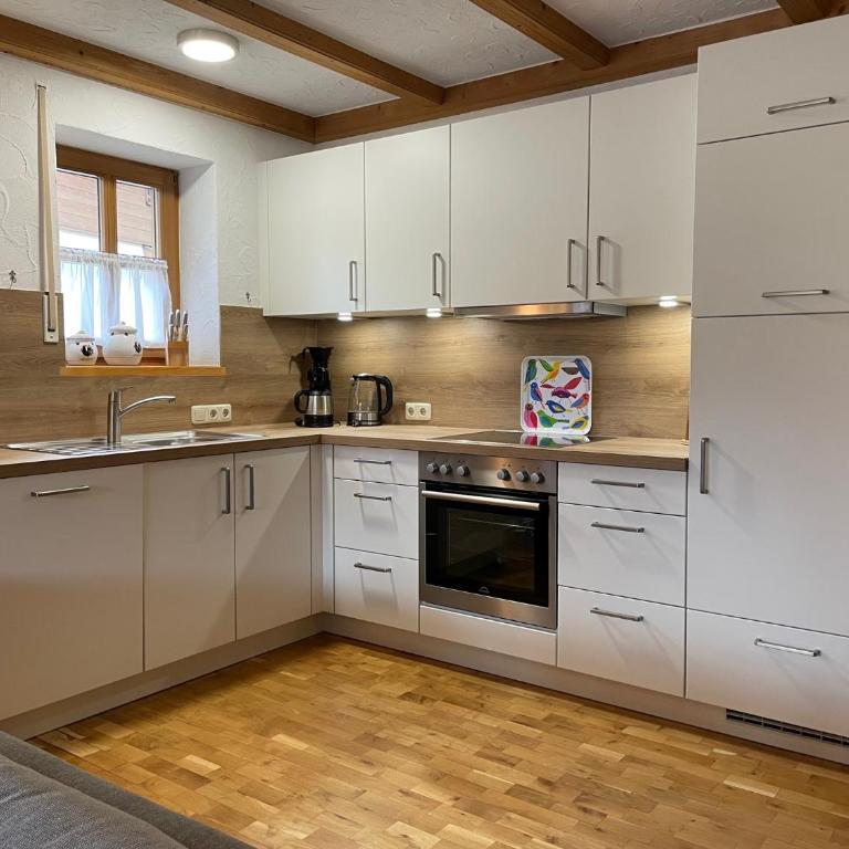 Ferienwohnungen Alpentraum - Tiefengrün und Tiefenblau - Apartment mit 2 Schlafzimmern - 5