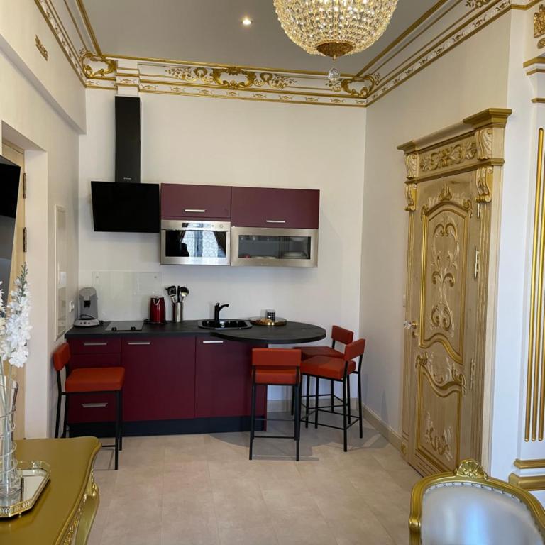 Suite Impériale Église du Couvent - Deluxe Family Suite - 14