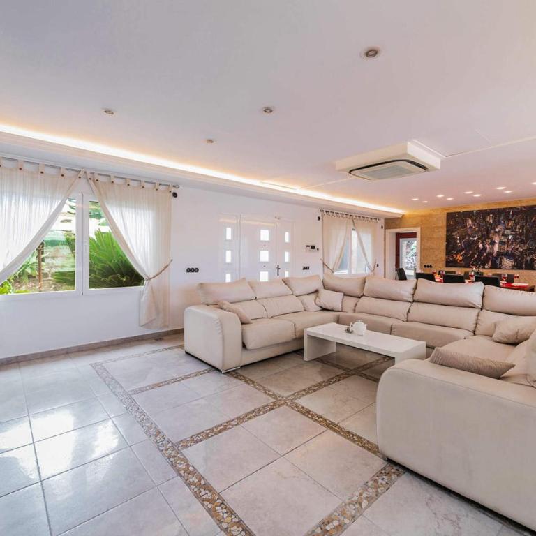 Villa Silvasol by Villa Plus - Villa - 14