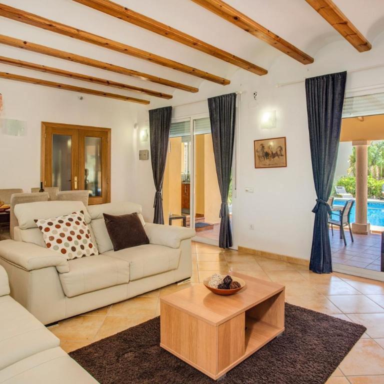 Villa Magdalena Blanca by Villa Plus - Villa - 7