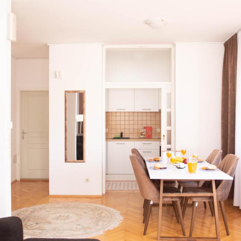 Engadin's Old Town Units - Free Parking - Apartman sa 1 Spavaćom Sobom - 10