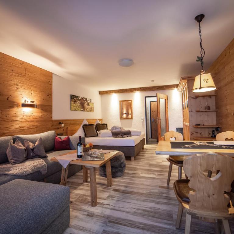 Brunnenhof Oberstdorf - Ferienwohnungen mit Hotel Service - Standard Studio - 1