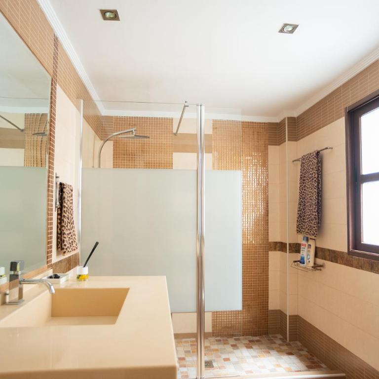 DEANES ROOMS - Apartamento de 3 dormitorios - 11