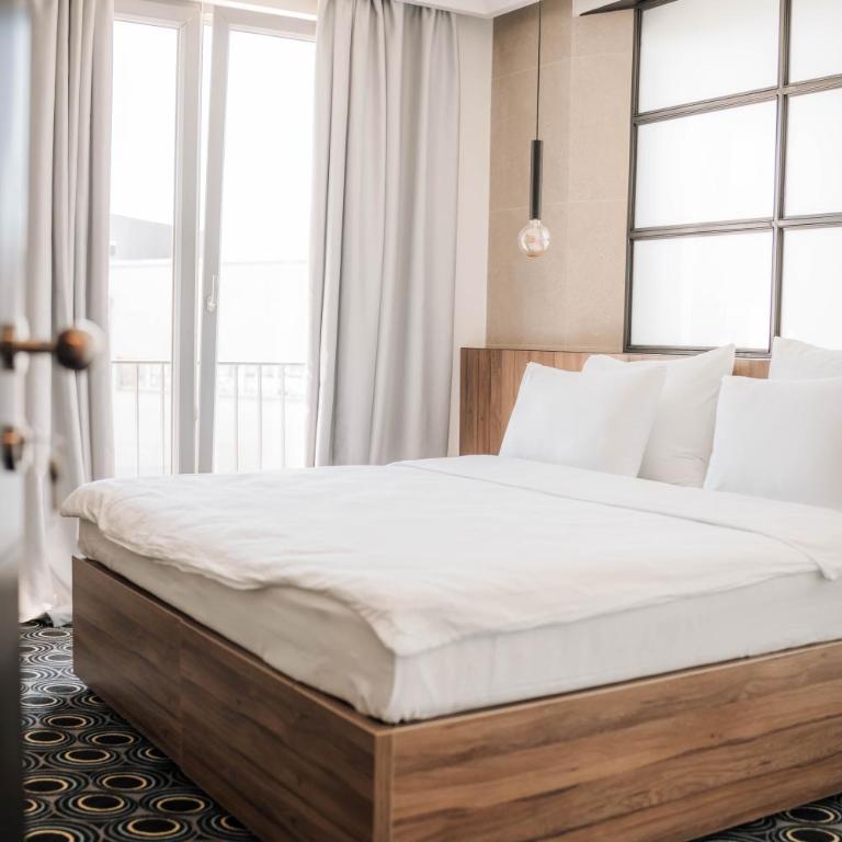 Hotel Carpe Diem - Standard Double or Twin Room - 6