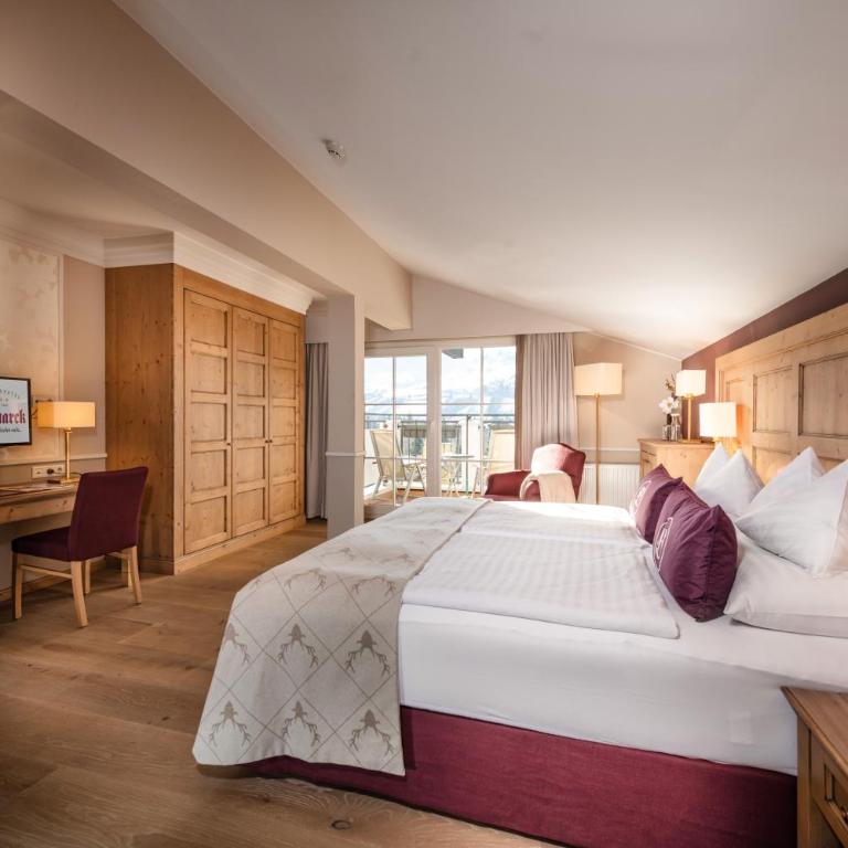 Hotel Bismarck - Doppelzimmer mit Balkon - 3