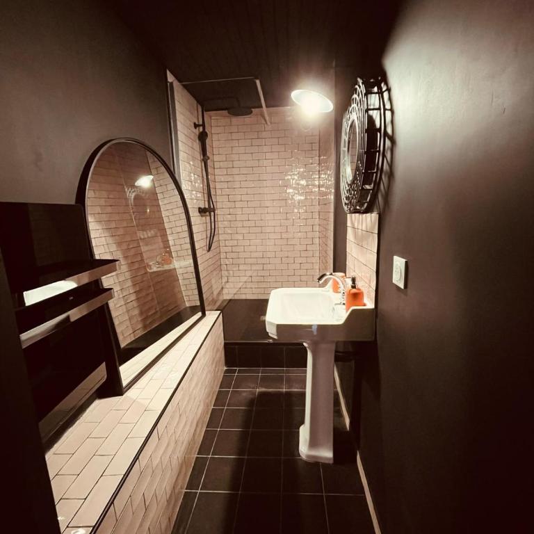 Appart Hotel Jaures - Boutique apartments - Appartement 2 Chambres - 35