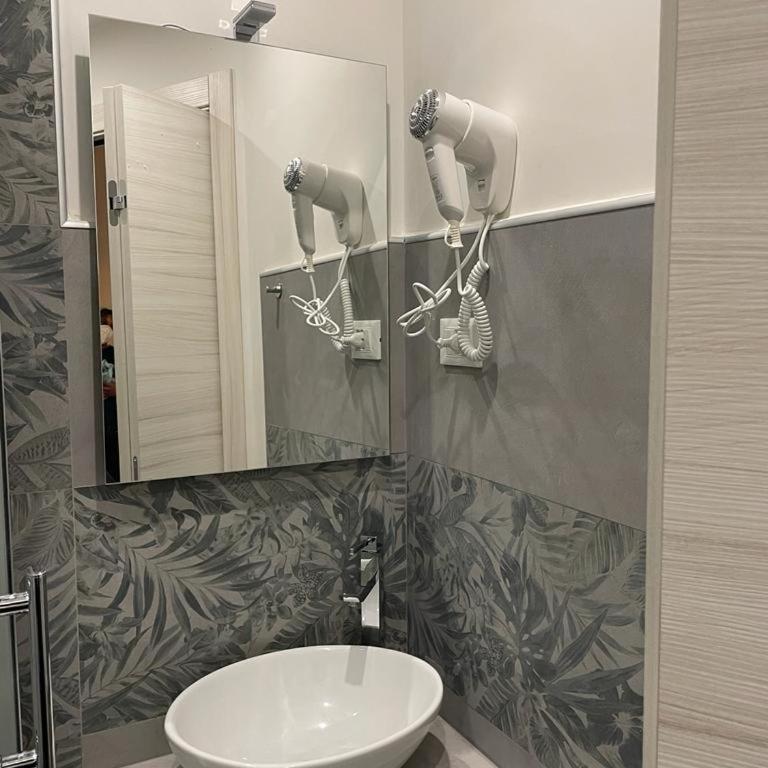 Domus La Foce Hotel - Camera Matrimoniale/Doppia con Letti Singoli con Bagno Privato - 5