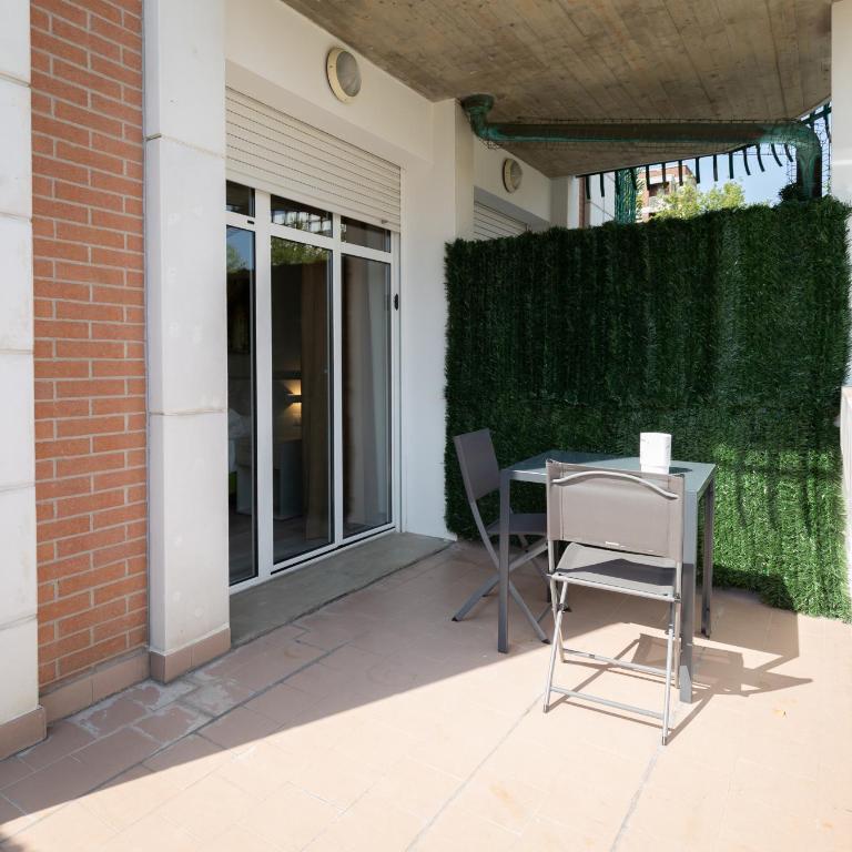 B&B Bologna Fair Tower - Camera Matrimoniale/Doppia con Letti Singoli con Bagno Privato - 12