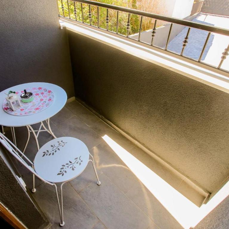 Apartments & Rooms ARCH - One-Bedroom Apartment - 6