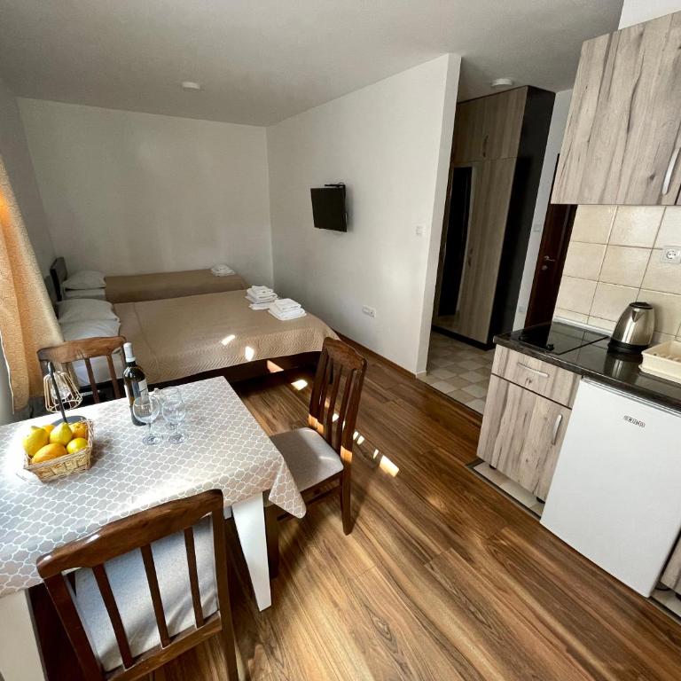Apartments Teodora - Studio Apartman - 8