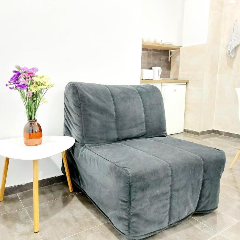Gloria Host House - Standard Studio - 7