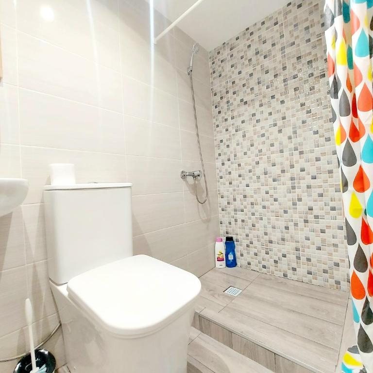 Gloria Host House - Standard Studio - 1