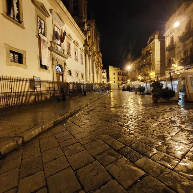 Guest House Palermo Massimo 23 - Appartamento - 54