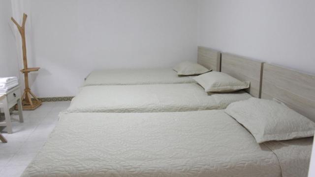 Hotel Iraka Zenu - Habitación Triple Clásica - 3
