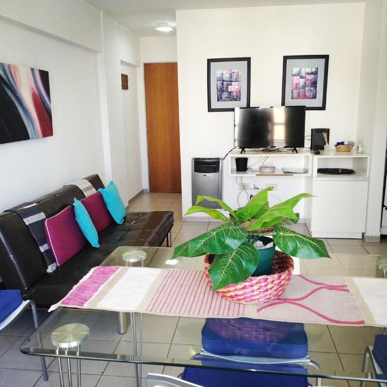 Depto En El Centro - Dean Funes - One-Bedroom Apartment - 1
