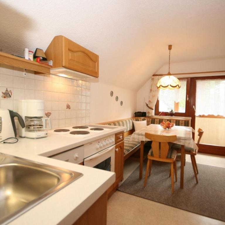 Haus Meissnitzer - Apartment mit 2 Schlafzimmern und Balkon - 1