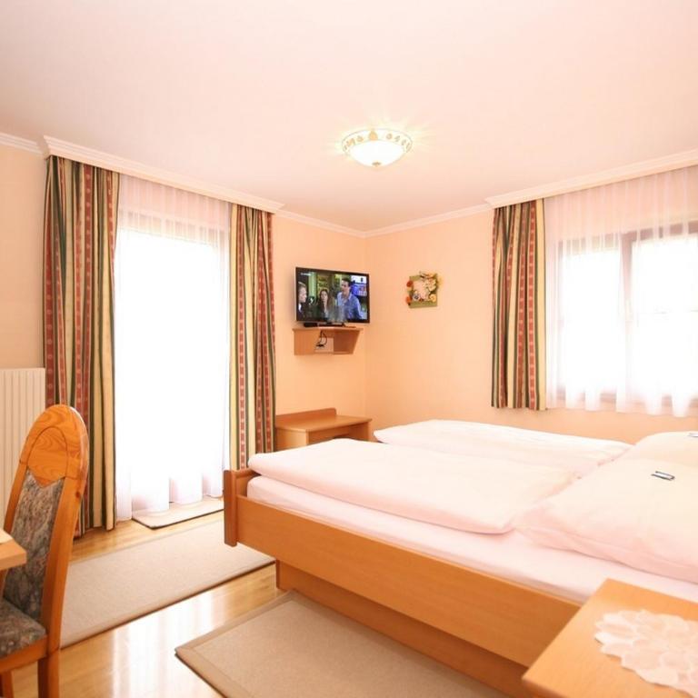 Haus Meissnitzer - Doppelzimmer mit Balkon - 3