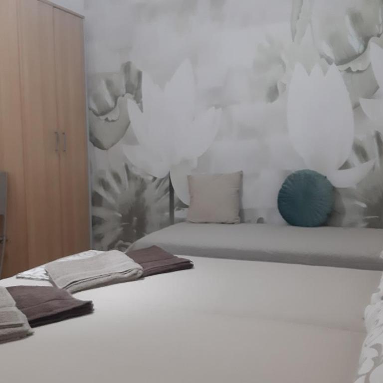 Vicky Apartments - Trokrevetna Soba sa Terasom - 42