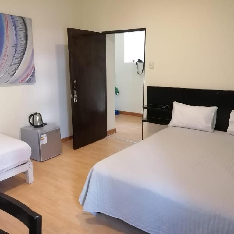 Miraflores Rooms - Habitación Doble con baño privado - 1 o 2 camas - 1