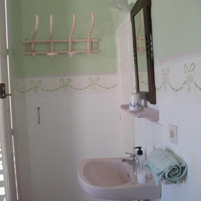 Pension El Torreon - Habitación Doble con baño compartido - 11