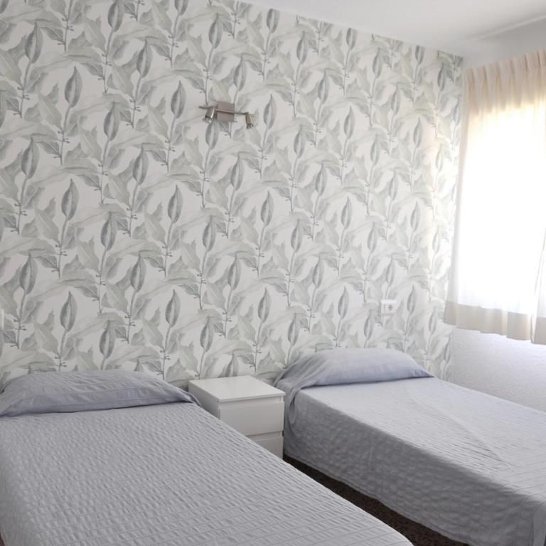 Apartamentos Las Rosas - Apartamento de 3 dormitorios - Planta 1 - 4