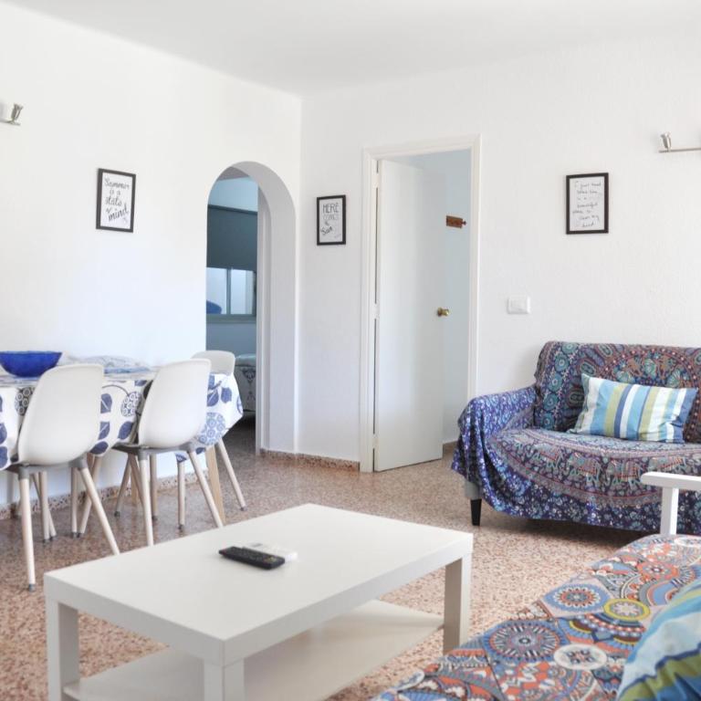 Apartamentos Las Rosas - Apartamento de 3 dormitorios - Planta 1 - 11