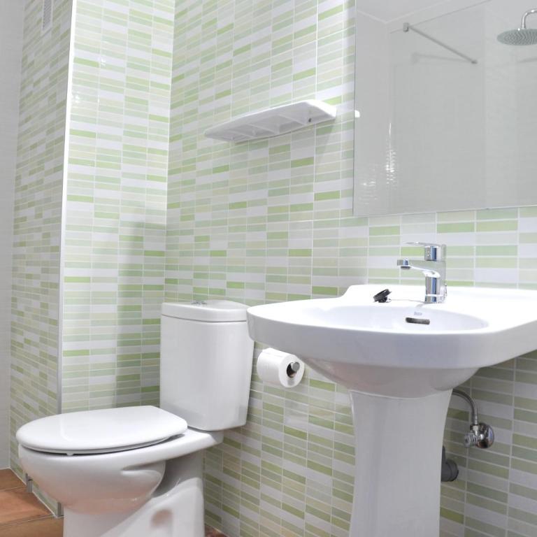 Apartamentos Las Rosas - Apartamento de 3 dormitorios - Planta 2 - 8