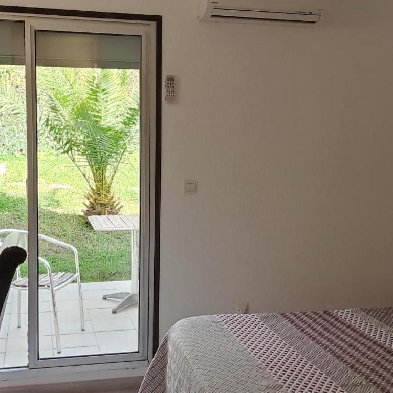 Brit Hotel Confort Hélios Agde - Chambre Double avec Terrasse - Piscine Chauffée et Parking Gratuit - 8