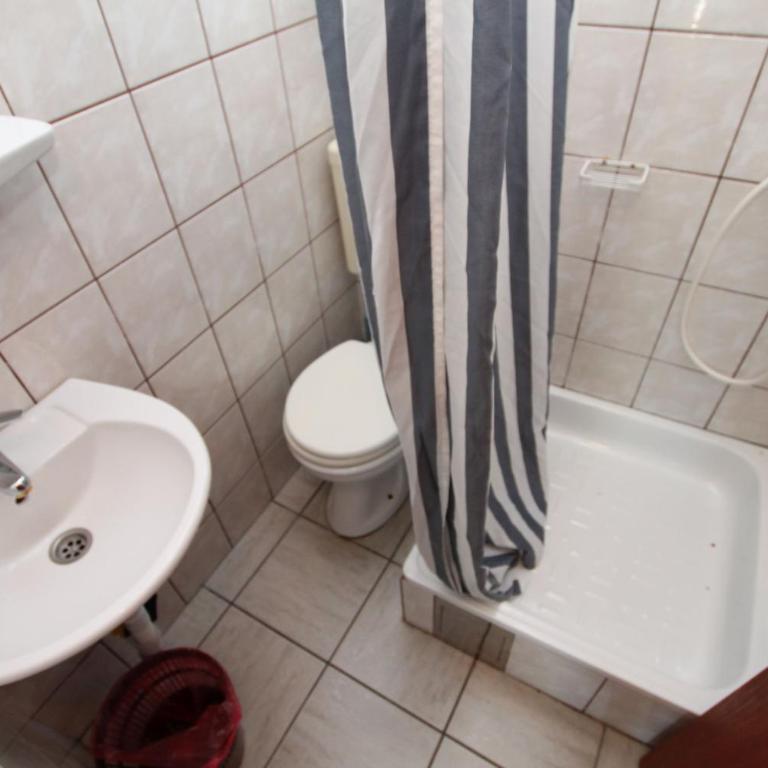 Guest House Saga - Single Room with Kitchenette - 4