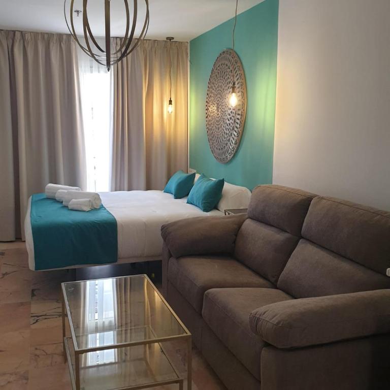 Hotel y Apartamentos Doña Lola - Estudio Doble Deluxe - 1