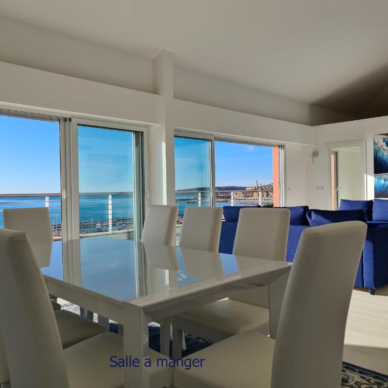 Luxurious penthouse with magnificent views over the bay of Menton - Appartement 3 Chambres - 4