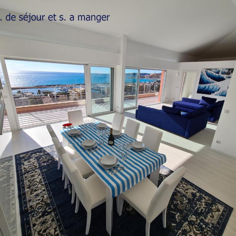 Luxurious penthouse with magnificent views over the bay of Menton - Appartement 3 Chambres - 3