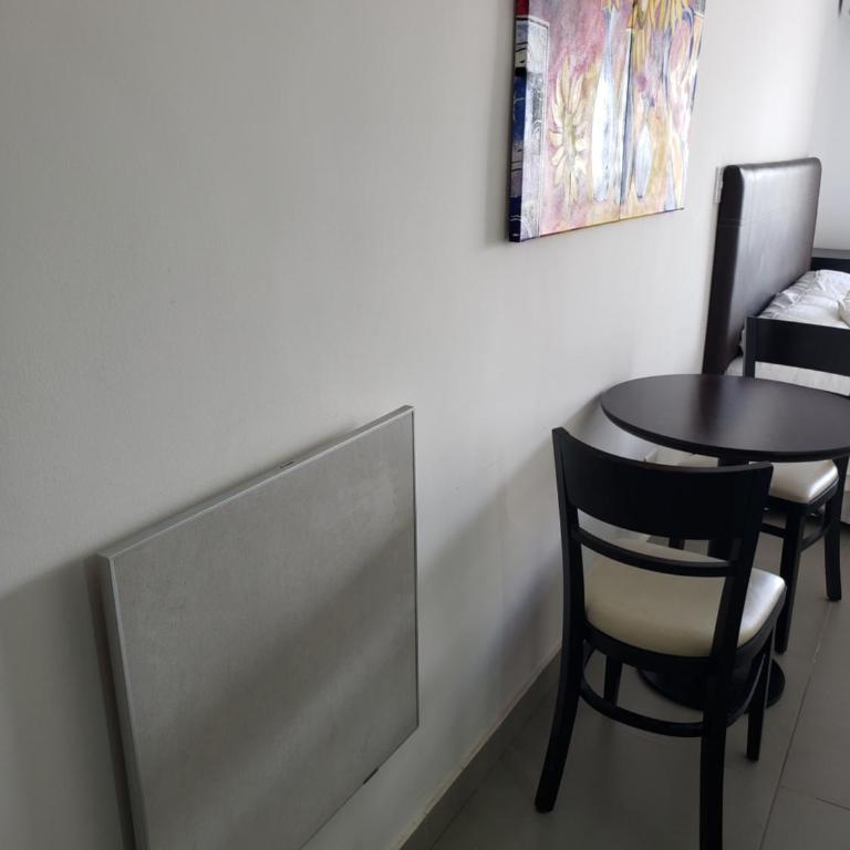 Depto Guemes - One-Bedroom Apartment - 6