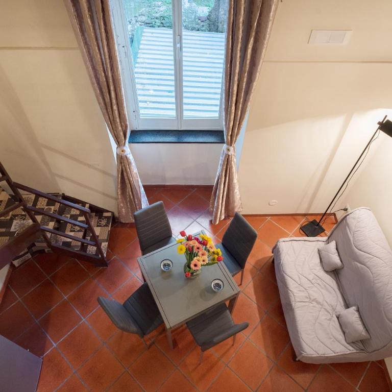 Napoli centro, a windows on the monuments - Appartamento con 1 Camera da Letto - 30