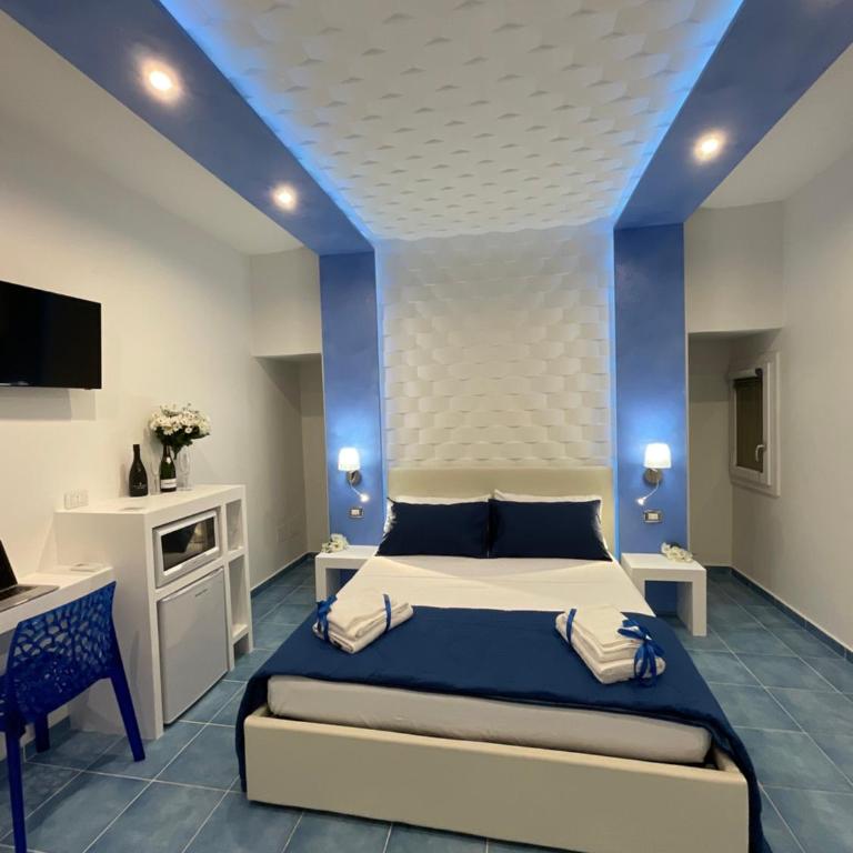 Salento Sottovento Luxury BeB - King Room with Sea View - 5