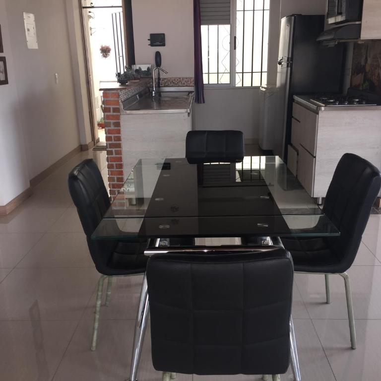 Apartamento Lof, Dúplex, iluminado, bueno , céntrico y bien ubicado en Laureles estadio - Apartamento de 2 dormitorios - 26