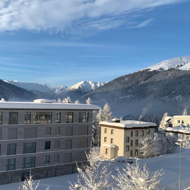 WEF 2027 Ferienwohnung, 3 Minuten Fussweg zum Kongresshaus, geeignet für 2 Personen - Apartment mit Balkon - 33