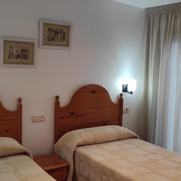 Hotel Grove - Chambre Lits Jumeaux avec Balcon - 4