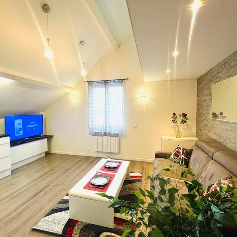 Le Red Loft à 5min du centre-ville avec parking privatif gratuit - Appartamento con 1 Camera da Letto - 23