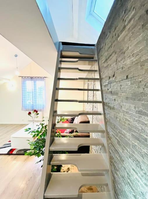 Le Red Loft à 5min du centre-ville avec parking privatif gratuit - Appartamento con 1 Camera da Letto - 36