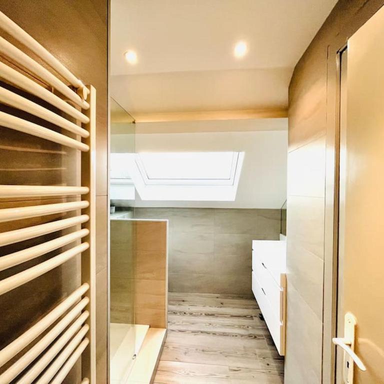 Le Red Loft à 5min du centre-ville avec parking privatif gratuit - Appartamento con 1 Camera da Letto - 40