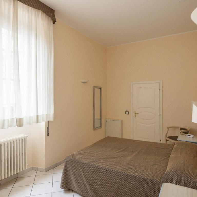 Villa Santa Margherita - Albergo - Camera Matrimoniale/Doppia con Letti Singoli - 10
