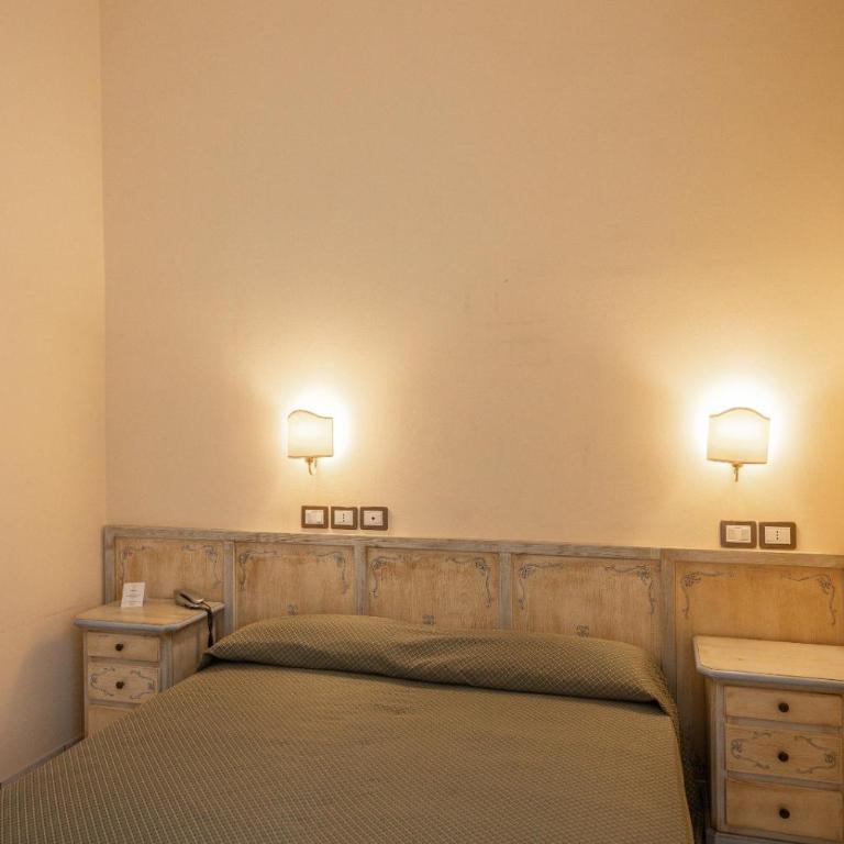 Villa Santa Margherita - Albergo - Camera Matrimoniale/Doppia con Letti Singoli - 11