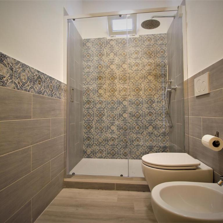 B&B Belvedere All'Idria - Camera Matrimoniale Deluxe con Balcone - 8