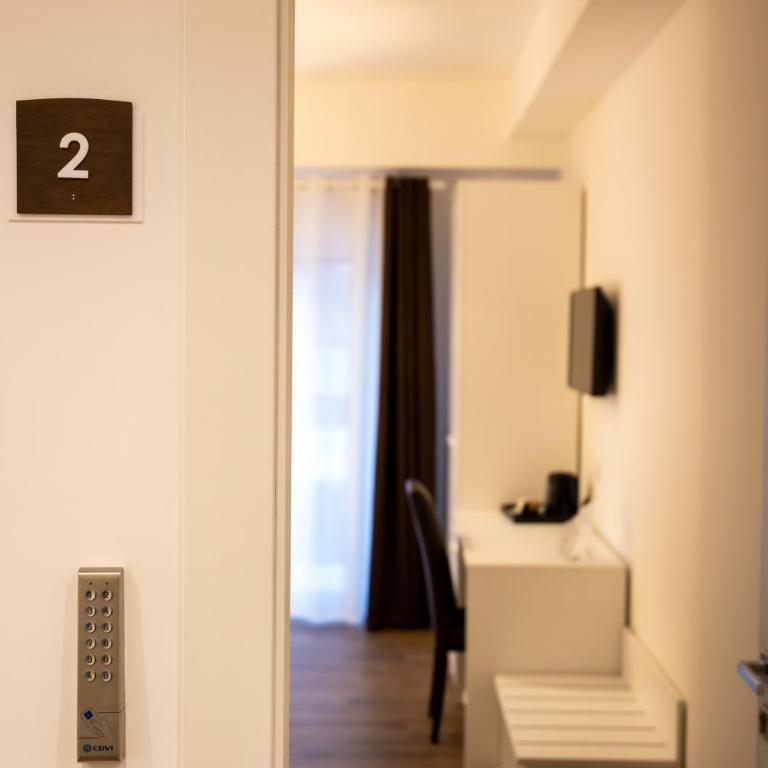 Viva' - Camera Matrimoniale con Bagno Privato - 2